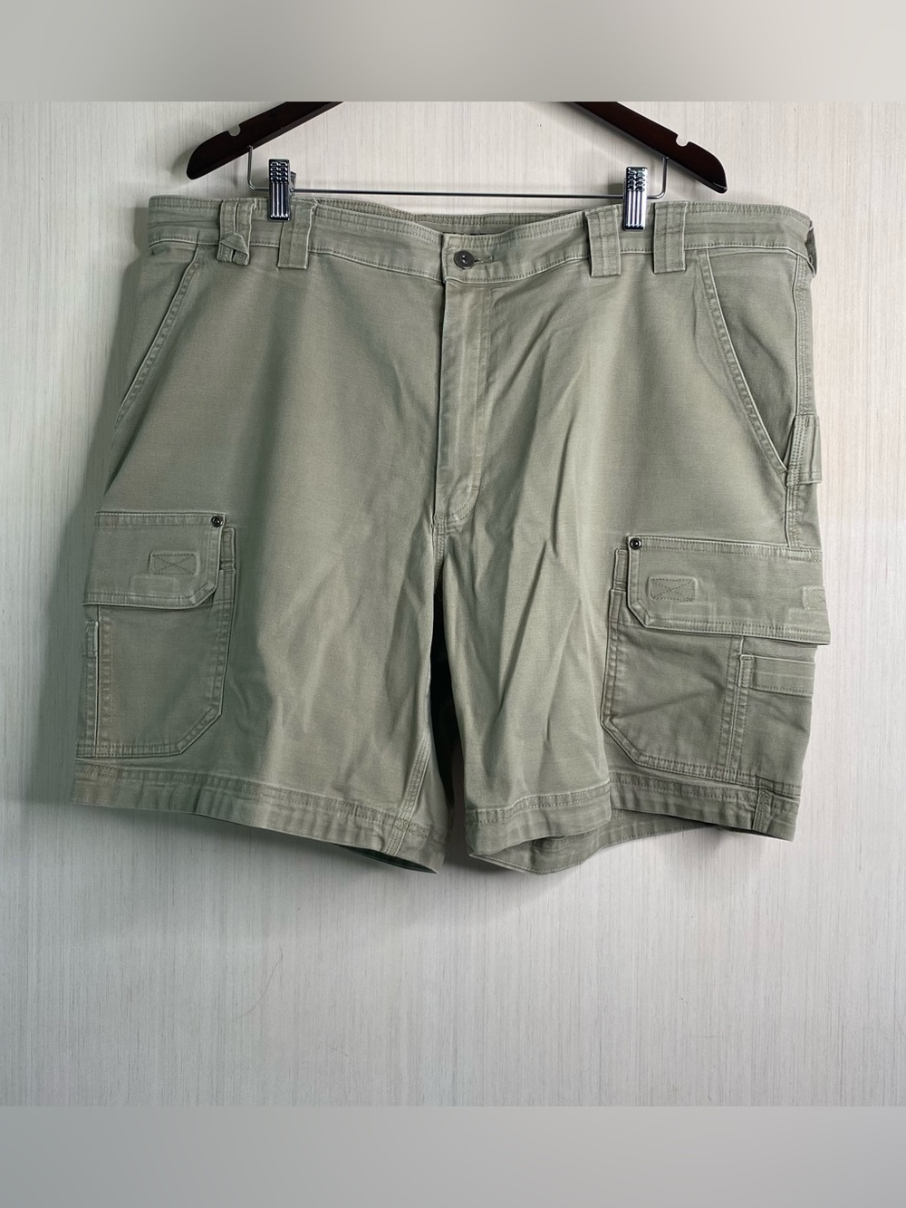 Duluth Trading Co Men's Flex Fire Hose Khaki Cargo Shorts Casual Utility 44